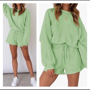 Oversized Batwing Sleeve Lounge Sets Casual Top and Shorts 2 Piece Sweatsuit